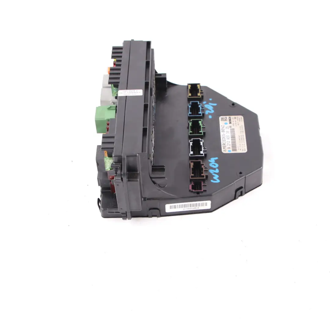 SAM Module Unité de Contrôle Boîte à Fusibles pour Mercedes W204 à propos du numéro de pièce A2129003825 Mercedes W204 SAM Module Unité de Contrôle Boîte à Fusibles - SKU A2129003825 - Numéro de pièce A2129003825
