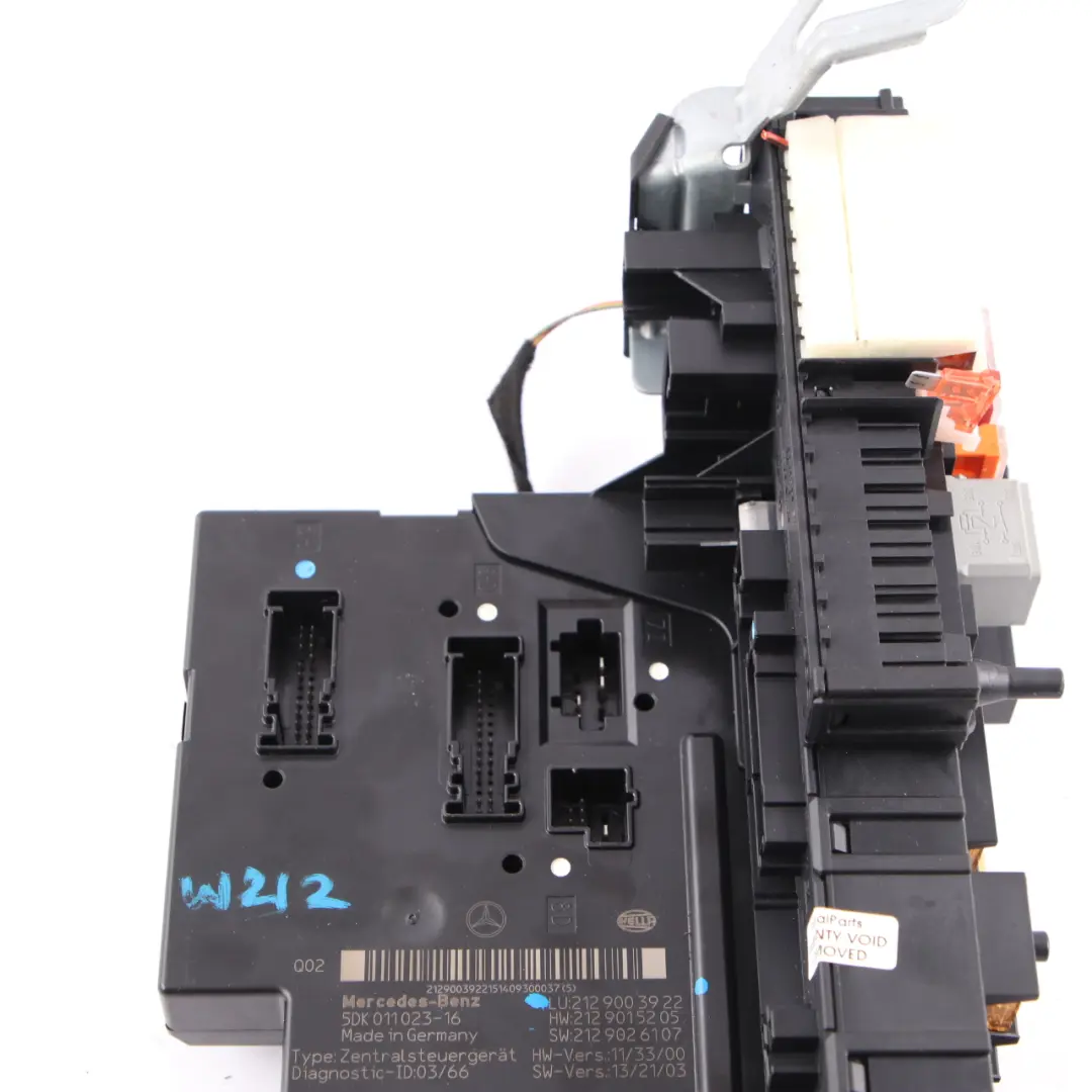 Fuse Box Rear SAM Relay Control Unit Module to Mercedes W212 with Part number A2129003922 Mercedes W212 Fuse Box Rear SAM Relay Control Unit Module - SKU A2129003922 - Part number A2129003922