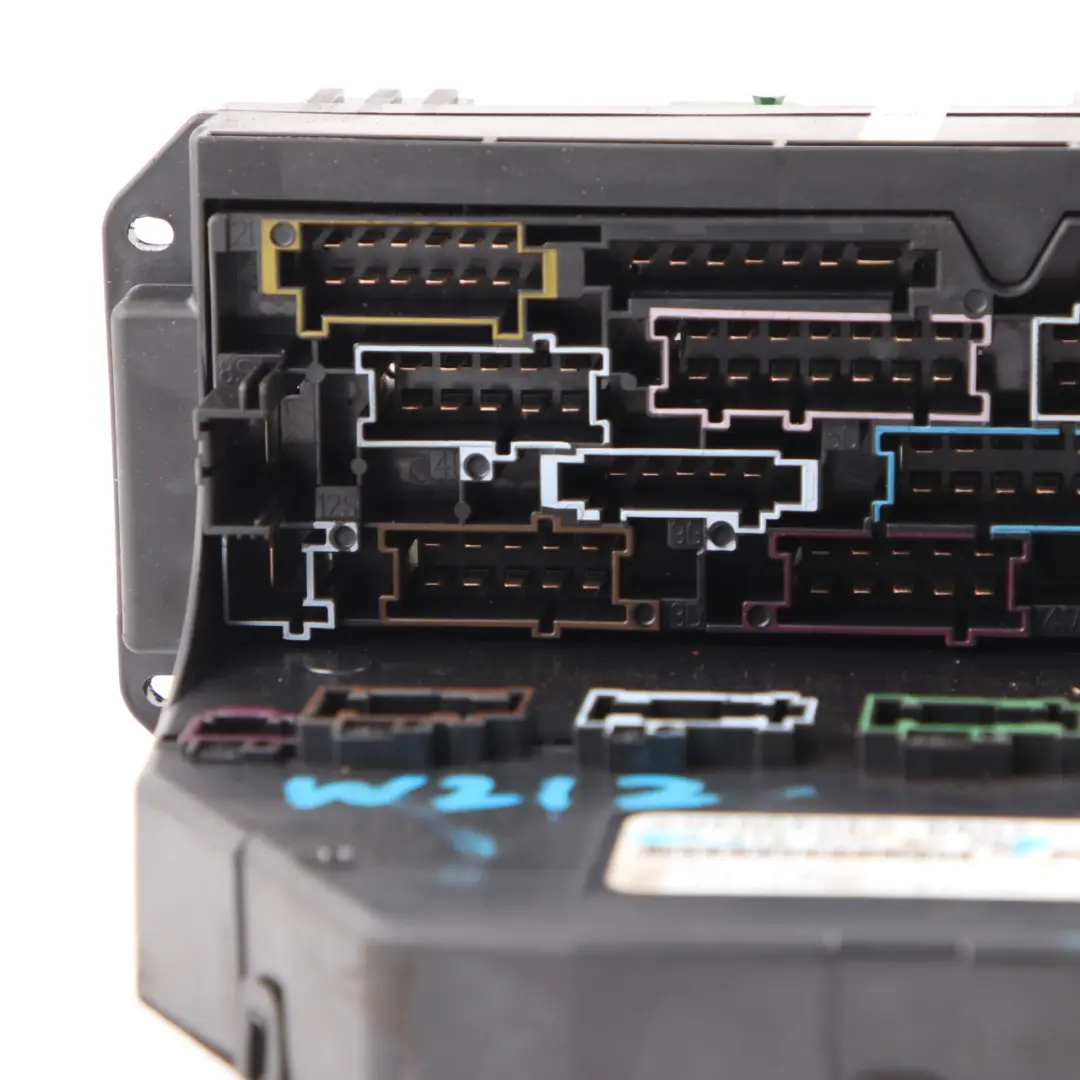 Caja de fusibles Relé Unidad de Control Módulo SAM para Mercedes W212 con número de pieza A2129004025 Mercedes W212 Caja de fusibles Relé Unidad de Control Módulo SAM - SKU A2129004025 - Número de pieza A2129004025