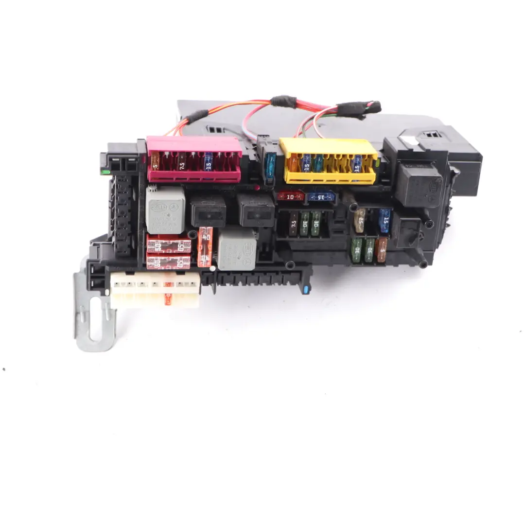 Fuse Box Rear SAM Module Relay Control Unit to Mercedes S212 Estate with Part number A2129004201 Mercedes S212 Estate Fuse Box Rear SAM Module Relay Control Unit - SKU A2129004201 - Part number A2129004201