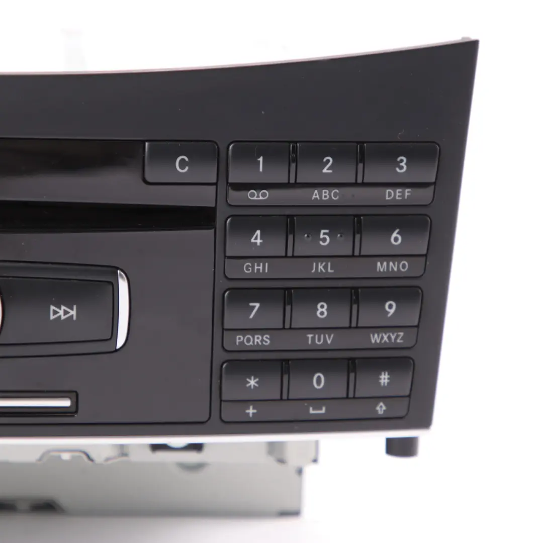 Radio Head Unit Mercedes W212 COMAND Navi CD DVD Player Changer to with Part number A2129004208 Radio Head Unit Mercedes W212 COMAND Navi CD DVD Player Changer - SKU A2129004208 - Part number A2129004208