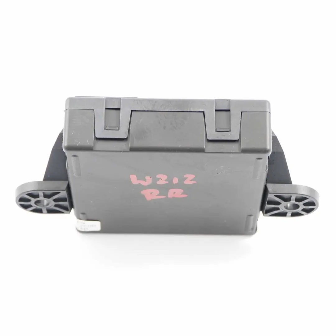 Modulo Porta Mercedes W204 W212 Modulo Controllo Posteriore Destro per con numero di parte A2129004414 Modulo Porta Mercedes W204 W212 Modulo Controllo Posteriore Destro - SKU A2129004414 - Numero di parte A2129004414