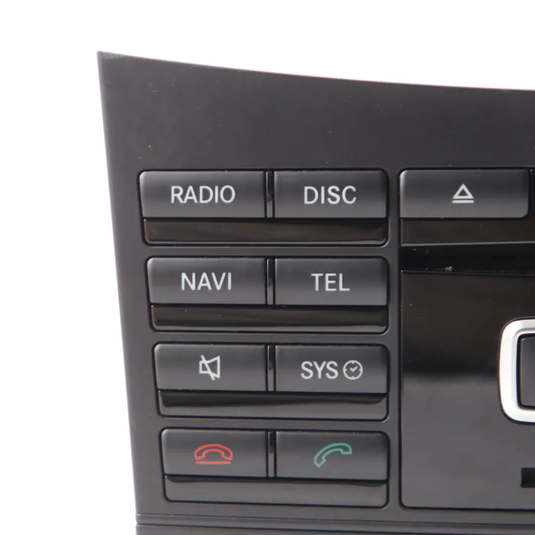 Radio Head Unit Mercedes W207 W212 COMAND Navi CD Player Navigation to with Part number A2129004514 Radio Head Unit Mercedes W207 W212 COMAND Navi CD Player Navigation - SKU A2129004514 - Part number A2129004514