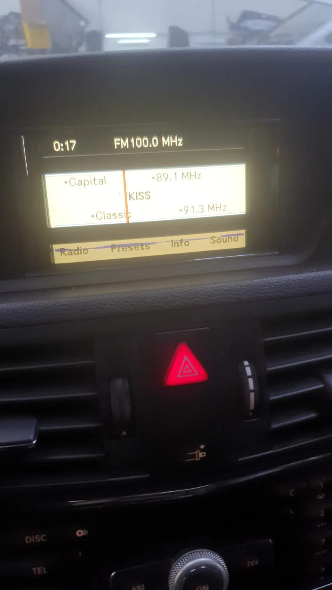 Wyświetlacz Ekran Komputera Navi do Mercedes W212 o numerze A2129004900 Mercedes W212 Wyświetlacz Ekran Komputera Navi - SKU A2129004900-1 - Numer Części A2129004900