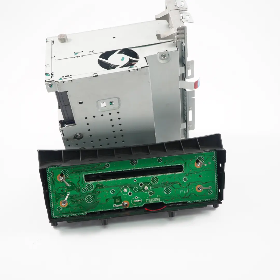 Mercedes W212 Audio 20 Radio CD - SKU A2129005010 - Numer Części A2129005010