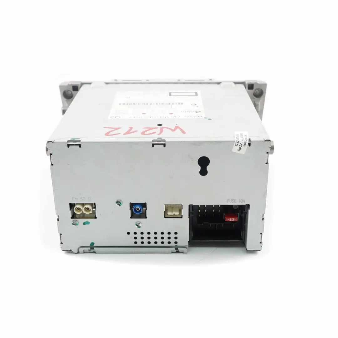 Audio 20 Lettore Cd Audio Stereo Radio Head Unit per Mercedes W212 con numero di parte A2129005010 Mercedes W212 Audio 20 Lettore Cd Audio Stereo Radio Head Unit - SKU A2129005010 - Numero di parte A2129005010