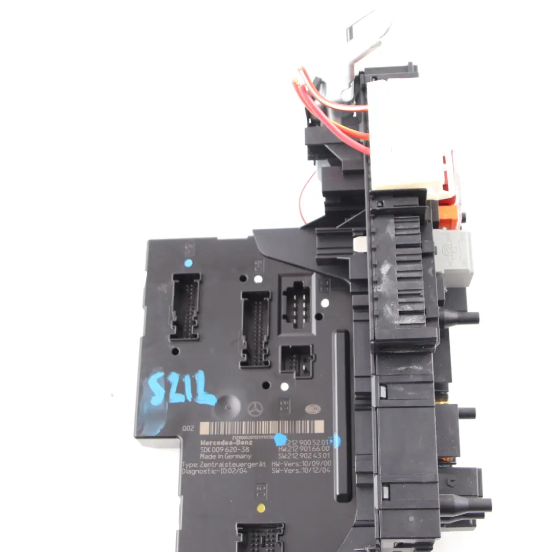 Fuse Box Rear Relay Control Unit Module SAM to Mercedes W212 Estate with Part number A2129005201 Mercedes W212 Estate Fuse Box Rear Relay Control Unit Module SAM - SKU A2129005201 - Part number A2129005201