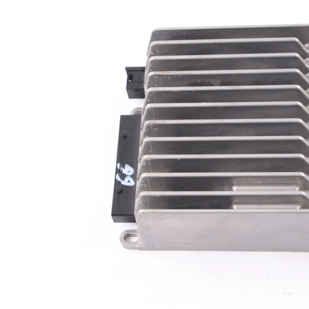 C204Unité d'amplification du son Harman Becker pour Mercedes à propos du numéro de pièce A2129005213 Mercedes C204Unité d'amplification du son Harman Becker - SKU A2129005213 - Numéro de pièce A2129005213