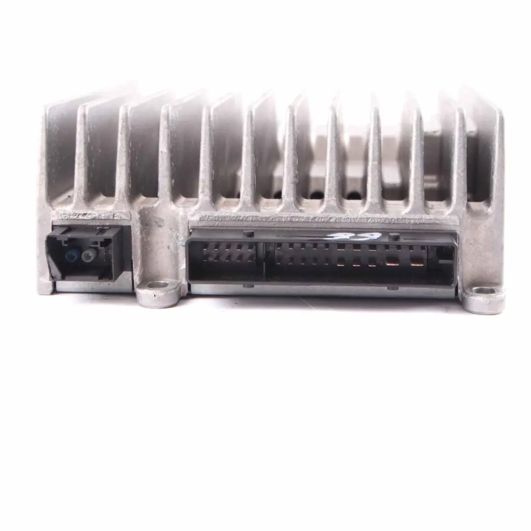 Ton Audio Verstärker Einheit Harman Becker für Mercedes C204 mit Teilenummer A2129005213 Mercedes C204 Ton Audio Verstärker Einheit Harman Becker - SKU A2129005213 - Teilenummer A2129005213