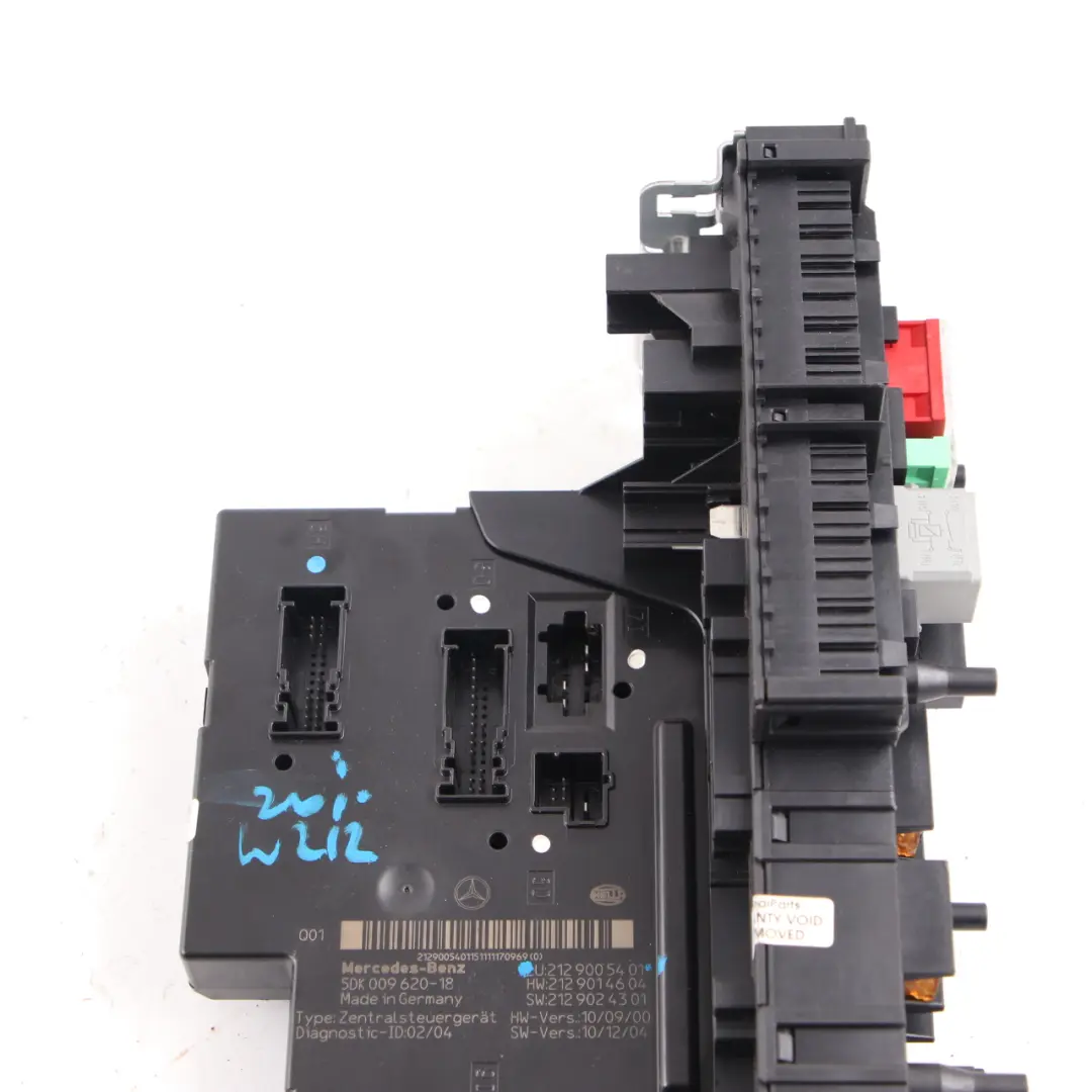 W207 Fuse Junction Box Relay Control Unit Module SAM to Mercedes with Part number A2129005401 Mercedes W207 Fuse Junction Box Relay Control Unit Module SAM - SKU A2129005401 - Part number A2129005401