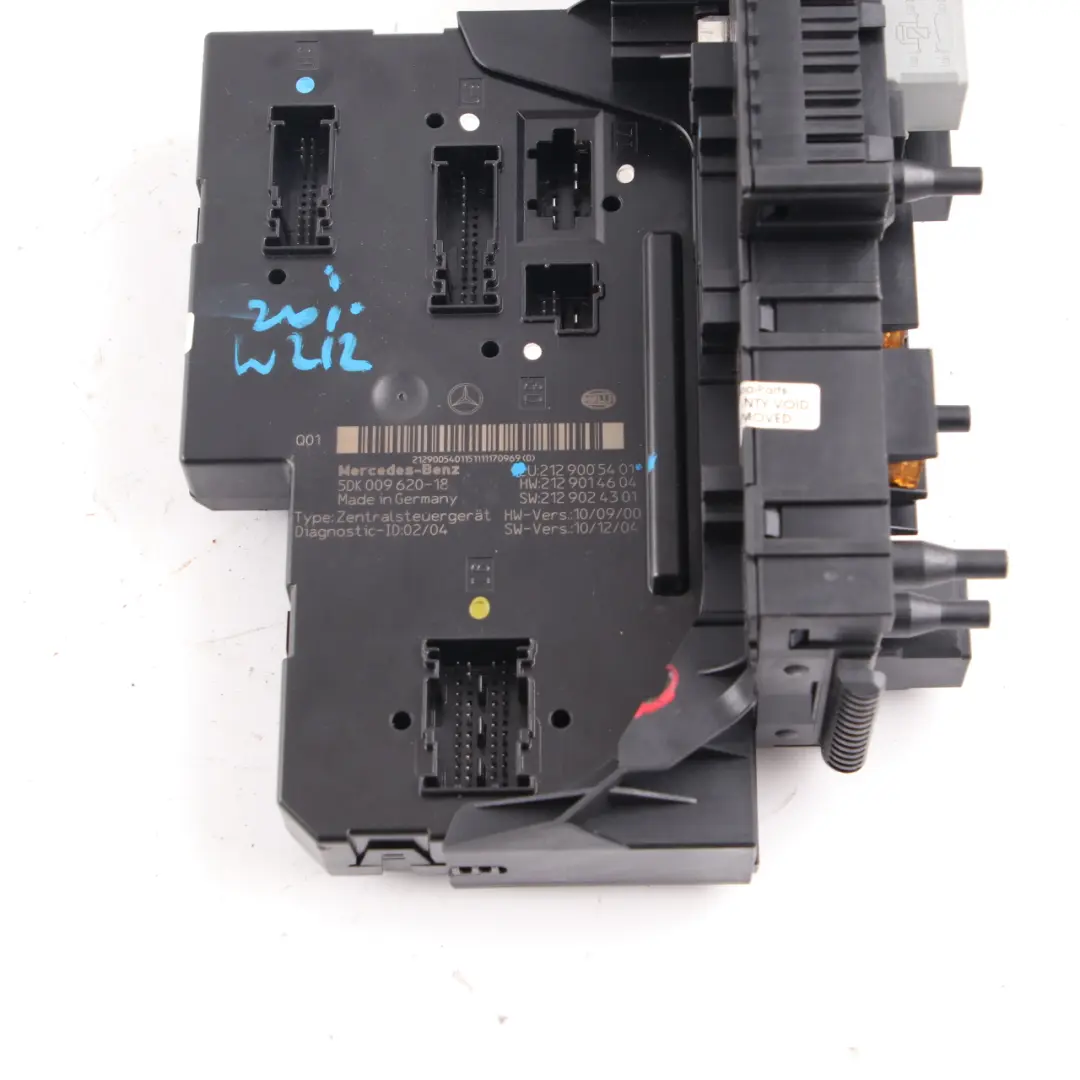 W207 Fuse Junction Box Relay Control Unit Module SAM to Mercedes with Part number A2129005401 Mercedes W207 Fuse Junction Box Relay Control Unit Module SAM - SKU A2129005401 - Part number A2129005401