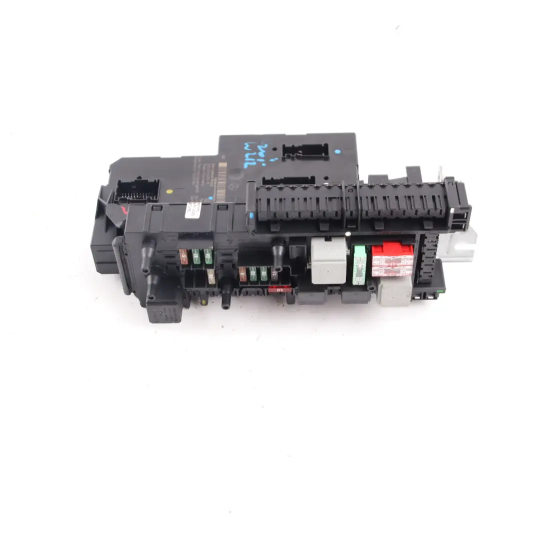 W207 Fuse Junction Box Relay Control Unit Module SAM to Mercedes with Part number A2129005401 Mercedes W207 Fuse Junction Box Relay Control Unit Module SAM - SKU A2129005401 - Part number A2129005401