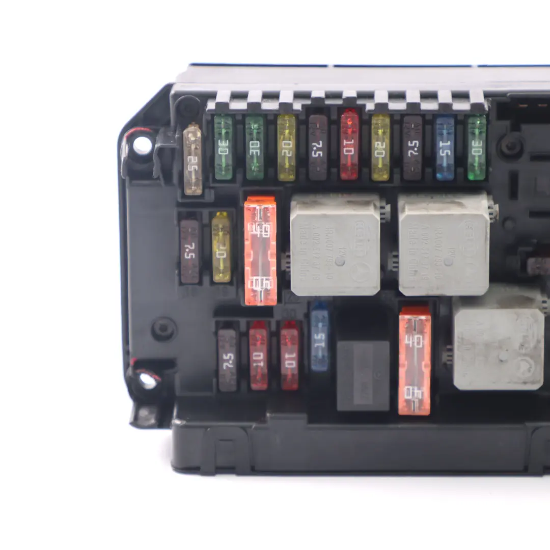 Mercedes W204 SAM Módulo Caja de Fusibles Relé Unidad de Control - SKU A2129005722-1 - Número de pieza A2129005722