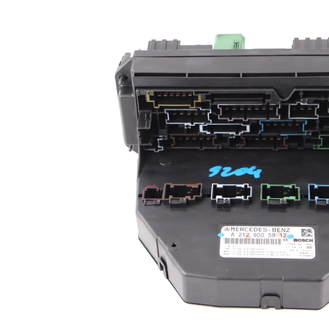 Fuse Box Relay SAM Control Unit Module to Mercedes W204 with Part number A2129005912 Mercedes W204 Fuse Box Relay SAM Control Unit Module - SKU A2129005912 - Part number A2129005912