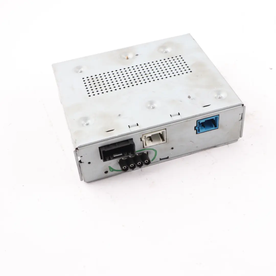 Tuner Mercedes W204 C207 W212 C218 Digital Video Control Module to TV with Part number A2129006101 TV Tuner Mercedes W204 C207 W212 C218 Digital Video Control Module - SKU A2129006101-1 - Part number A2129006101