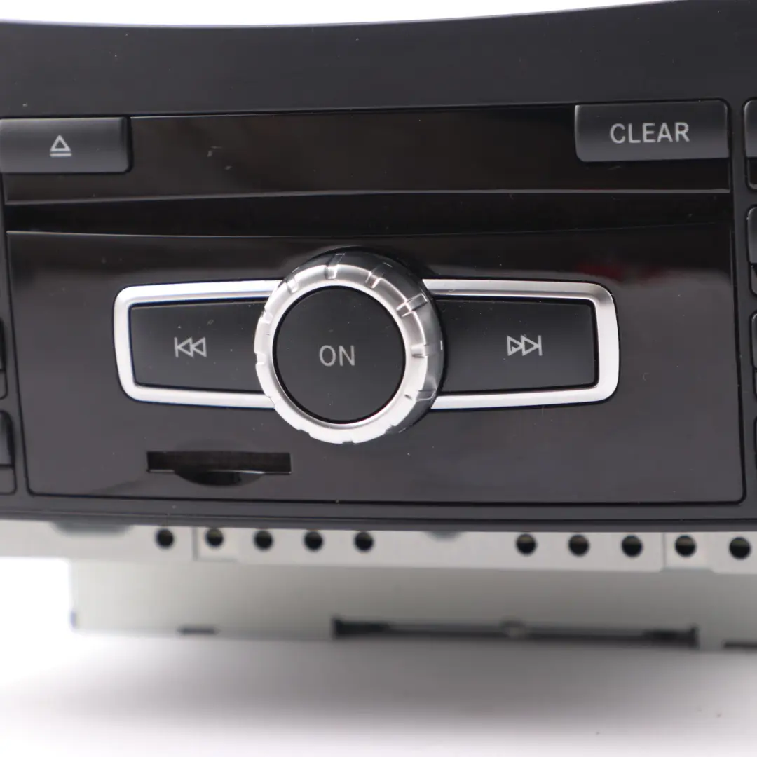 Head Unit Mercedes W212 High Line Radio Sat Nav DVD Bluetooth to with Part number A2129006426 Head Unit Mercedes W212 High Line Radio Sat Nav DVD Bluetooth - SKU A2129006426 - Part number A2129006426