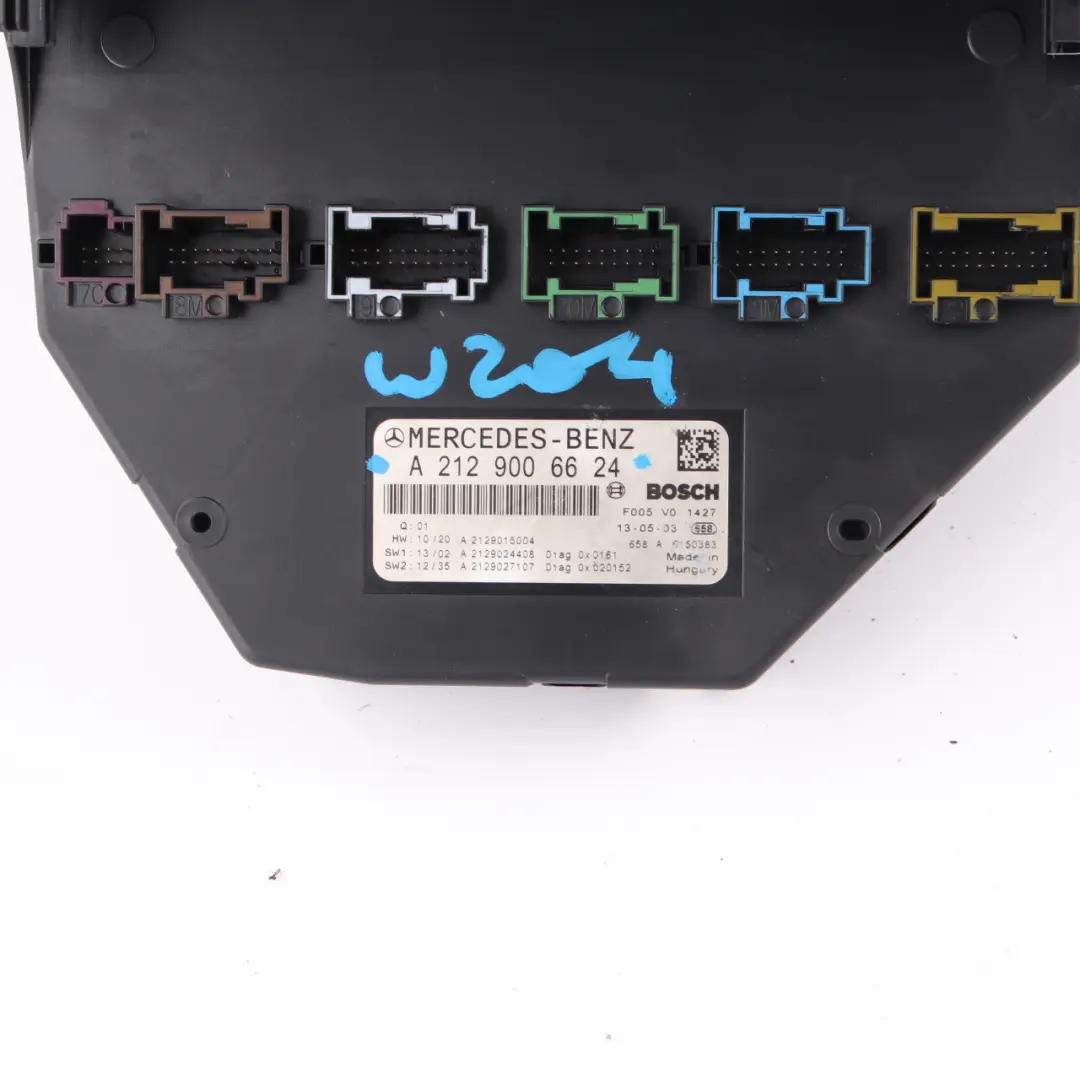  Boîte fusibles Mercedes W204 Module l'unité relais avant SAM - SKU A2129006624 - Numéro de pièce A2129006624