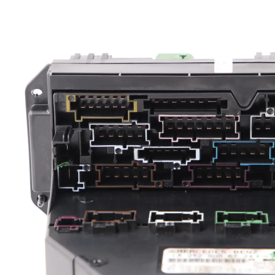 Boîte à fusibles Mercedes W204 S204 W212 SAM Unité contrôle Relais - SKU A2129006724-1 - Numéro de pièce A2129006724