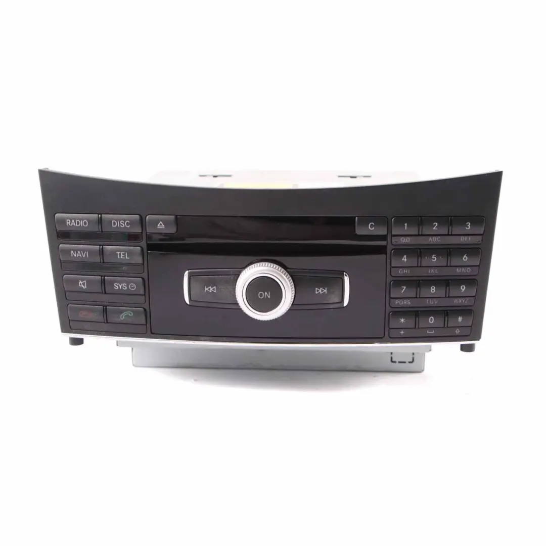Comand Radio Hauptgerät CD DVD Spieler für Mercedes W212 mit Teilenummer A2129006905 Mercedes W212 Comand Radio Hauptgerät CD DVD Spieler - SKU A2129006905 - Teilenummer A2129006905