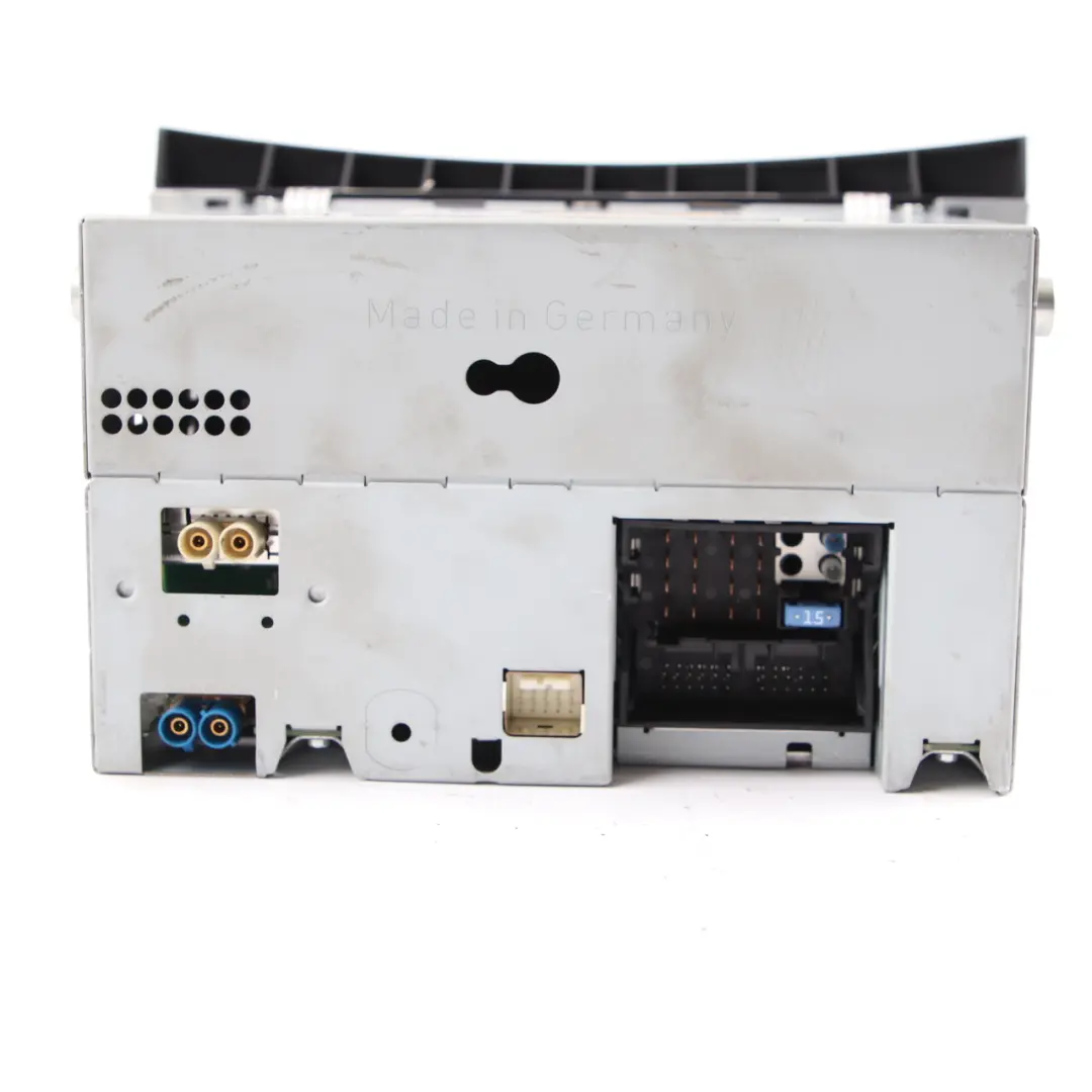 Comand Radio Hauptgerät CD DVD Spieler für Mercedes W212 mit Teilenummer A2129006905 Mercedes W212 Comand Radio Hauptgerät CD DVD Spieler - SKU A2129006905 - Teilenummer A2129006905