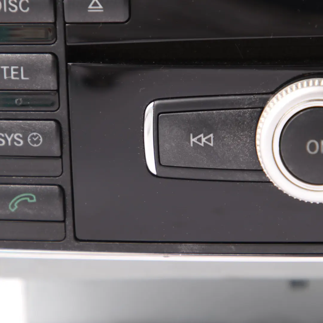 Comand Radio Head Unit CD DVD Player to Mercedes W212 with Part number A2129006905 Mercedes W212 Comand Radio Head Unit CD DVD Player - SKU A2129006905 - Part number A2129006905