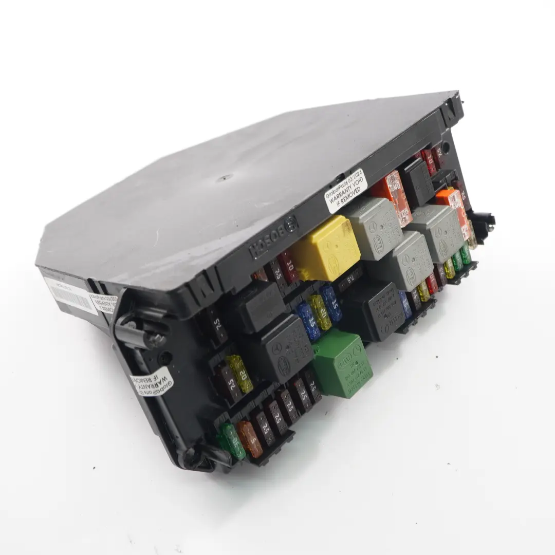 M271 Fuse Box SAM Relay Control Module to Mercedes SLK R171 Petrol with Part number A2129007324 Mercedes SLK R171 Petrol M271 Fuse Box SAM Relay Control Module - SKU A2129007324 - Part number A2129007324