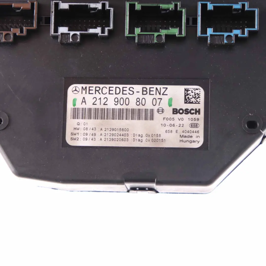Mercedes W204 SAM Módulo Caja De Fusibles Relé Unidad De Control - SKU A2129008007 - Número de pieza A2129008007