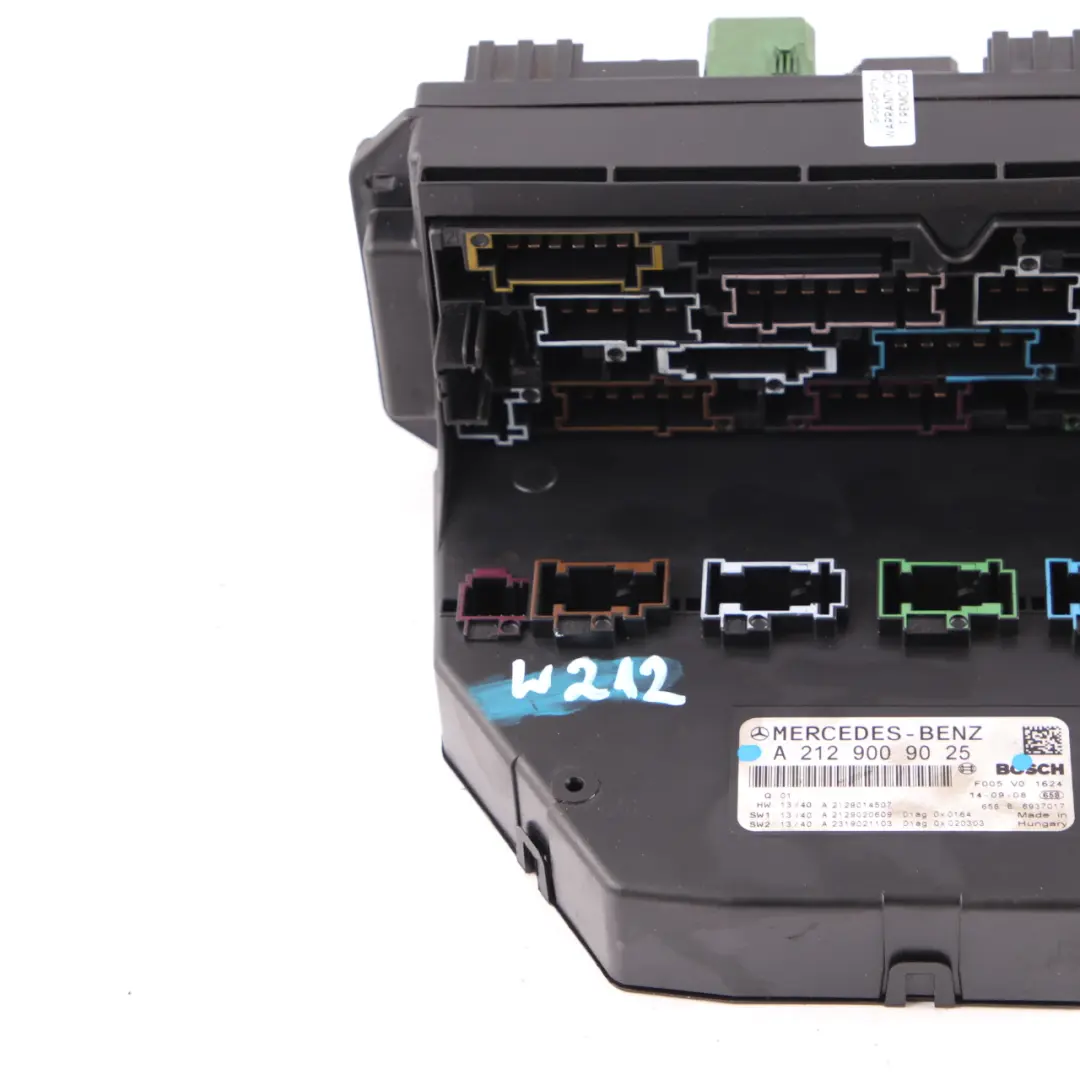 Sicherungskasten Front Relais Steuereinheit Modul SAM für Mercedes W212 mit Teilenummer A2129009025 Mercedes W212 Sicherungskasten Front Relais Steuereinheit Modul SAM - SKU A2129009025 - Teilenummer A2129009025