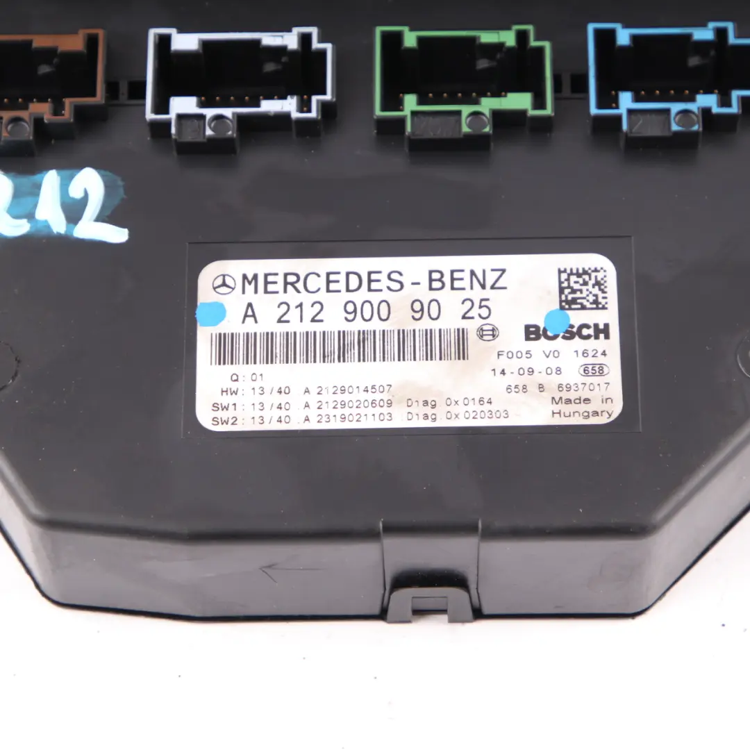 Caja Fusibles Delantera Relé Unidad Control Módulo SAM para Mercedes W212 con número de pieza A2129009025 Mercedes W212 Caja Fusibles Delantera Relé Unidad Control Módulo SAM - SKU A2129009025 - Número de pieza A2129009025