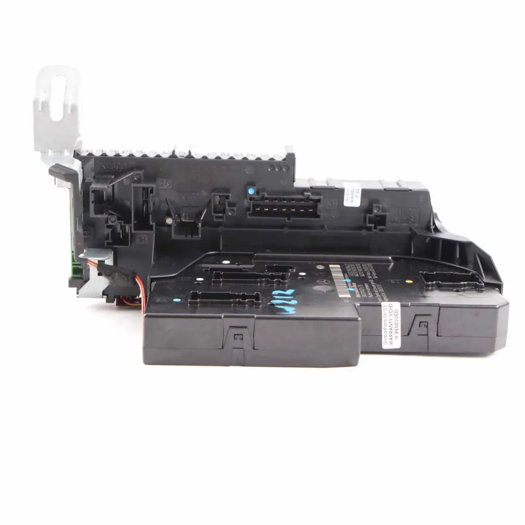 Boîte Fusibles Relais Module Commande SAM Arrière pour Mercedes W212 à propos du numéro de pièce A2129009622 Mercedes W212 Boîte Fusibles Relais Module Commande SAM Arrière - SKU A2129009622 - Numéro de pièce A2129009622