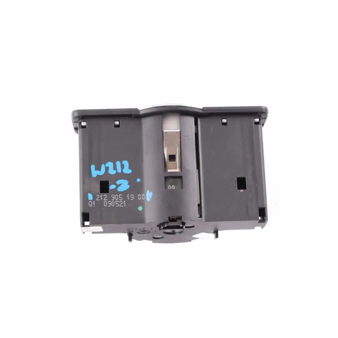 Interruttore fari Pulsante unità per Mercedes W212 con numero di parte A2129051900 Mercedes W212 Interruttore fari Pulsante unità - SKU A2129051900 - Numero di parte A2129051900