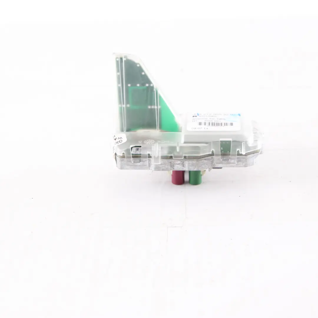  Antenne de toit Mercedes W212 W218 W246 Aileron de requin aérien - SKU A2129053202 - Numéro de pièce A2129053202