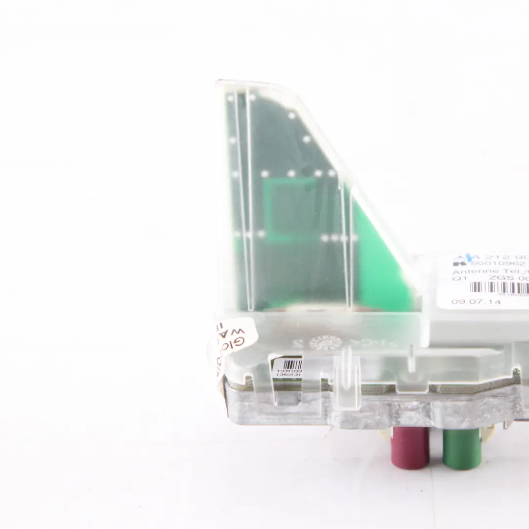 Antenne de toit Mercedes W212 W218 W246 Aileron de requin aérien pour à propos du numéro de pièce A2129053202 Antenne de toit Mercedes W212 W218 W246 Aileron de requin aérien - SKU A2129053202 - Numéro de pièce A2129053202