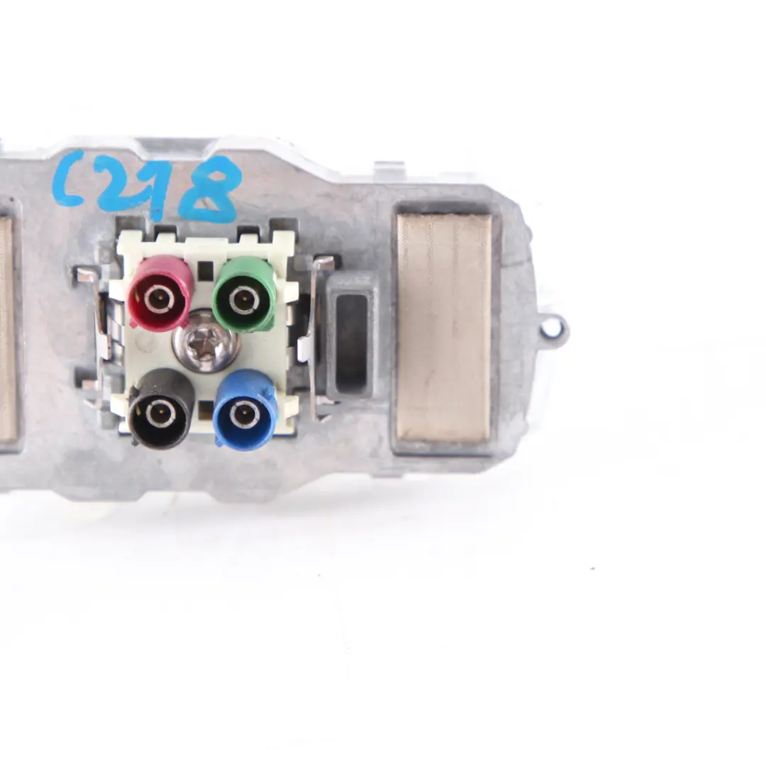 Dachantenne Mercedes W212 W218 W246 Antennendach Haifischflosse für mit Teilenummer A2129053202 Dachantenne Mercedes W212 W218 W246 Antennendach Haifischflosse - SKU A2129053202 - Teilenummer A2129053202