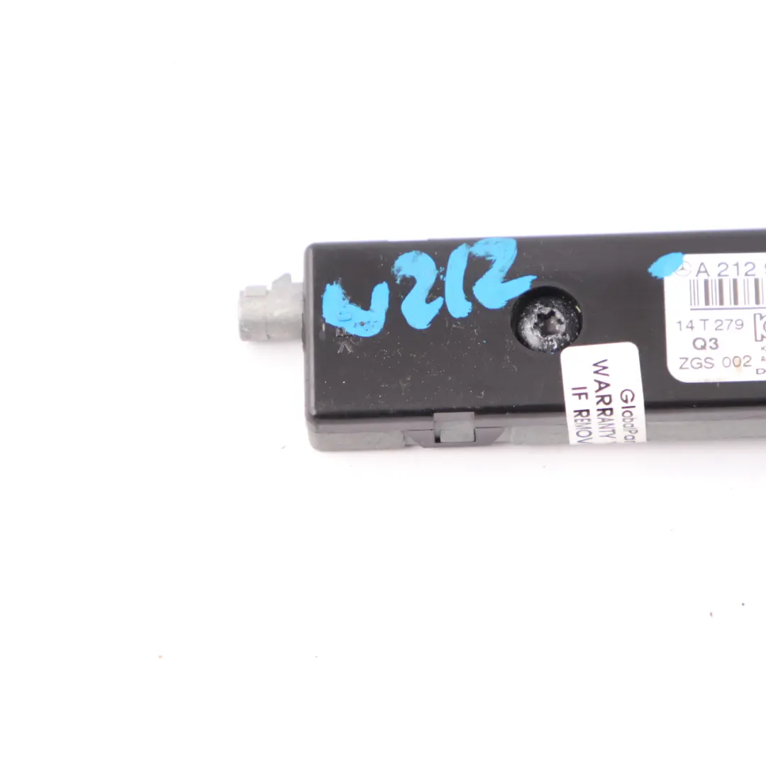 Moduł Wzmacniacz Anteny do Mercedes W212 o numerze A2129054903 Mercedes W212 Moduł Wzmacniacz Anteny - SKU A2129054903 - Numer Części A2129054903
