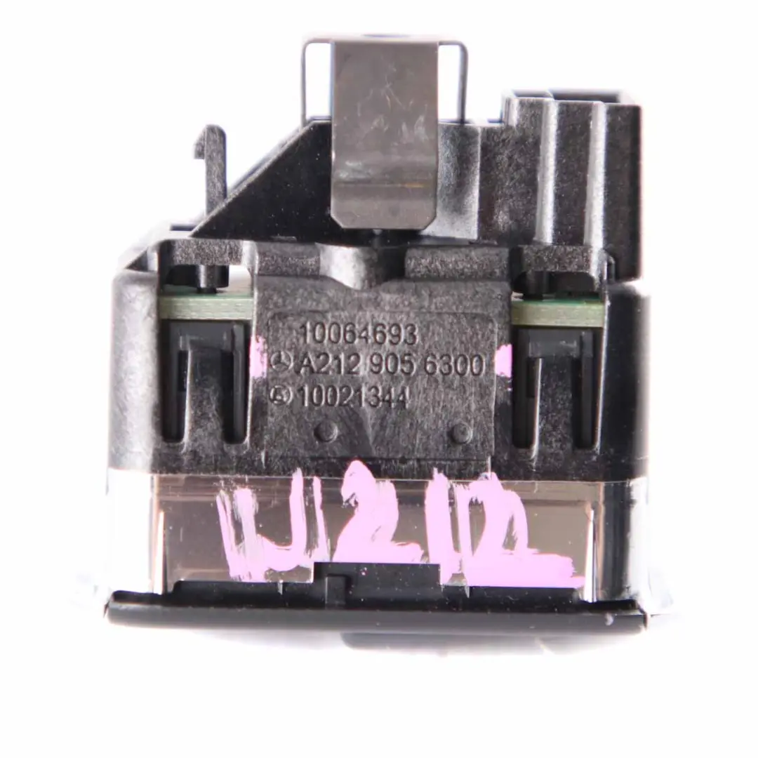 Trunk Switch Mercedes W212 W218 Tailgate Boot Remote Control Button to with Part number A2129056300 Trunk Switch Mercedes W212 W218 Tailgate Boot Remote Control Button - SKU A2129056300 - Part number A2129056300