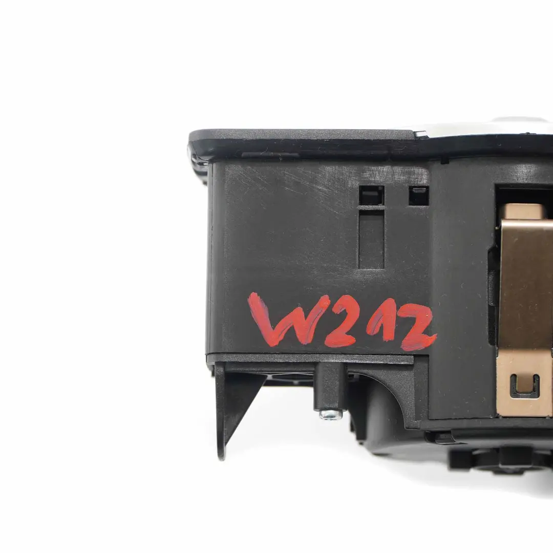 Unité d'Interrupteur Phares Bouton Panneau de Commande pour Mercedes W212 à propos du numéro de pièce A2129057200 Mercedes W212 Unité d'Interrupteur Phares Bouton Panneau de Commande - SKU A2129057200 - Numéro de pièce A2129057200