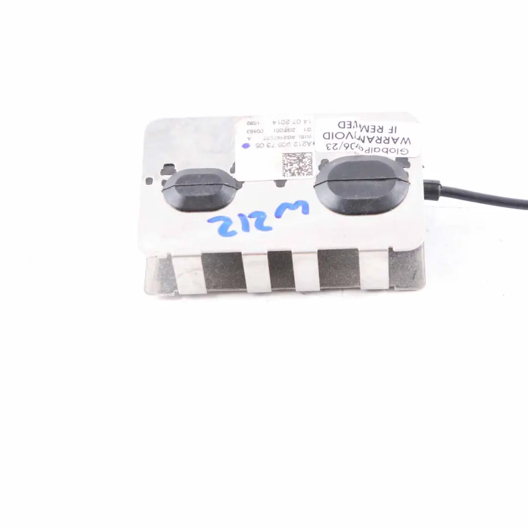 Antenna Aerial Mercedes W212 CLS W218 Module Unit Rear Top to with Part number A2129057305 Antenna Aerial Mercedes W212 CLS W218 Module Unit Rear Top - SKU A2129057305 - Part number A2129057305