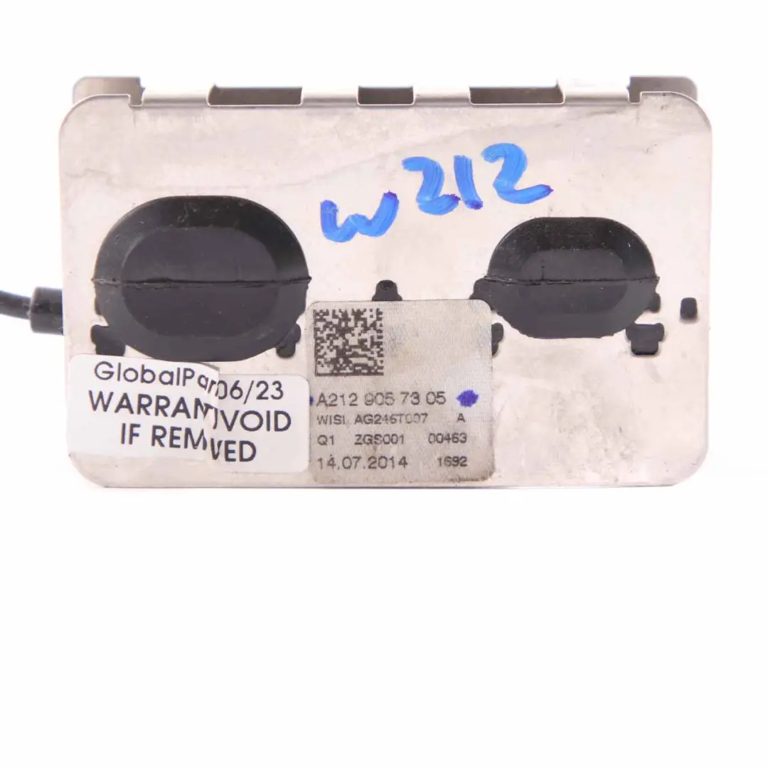 Antenna Aerial Mercedes W212 CLS W218 Module Unit Rear Top to with Part number A2129057305 Antenna Aerial Mercedes W212 CLS W218 Module Unit Rear Top - SKU A2129057305 - Part number A2129057305