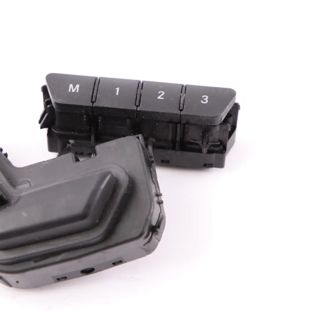 Interruptor Mercedes W204 W212 W218 Regulación Asiento Delantero Izquierdo para con número de pieza A2129059600 Interruptor Mercedes W204 W212 W218 Regulación Asiento Delantero Izquierdo - SKU A2129059600 - Número de pieza A2129059600