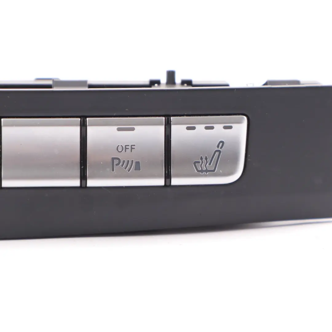 Panel Przełączników Deski Rozdzielczej Światła Awaryjne do Mercedes W212 o numerze A2129059703 Mercedes W212 Panel Przełączników Deski Rozdzielczej Światła Awaryjne - SKU A2129059703 - Numer Części A2129059703