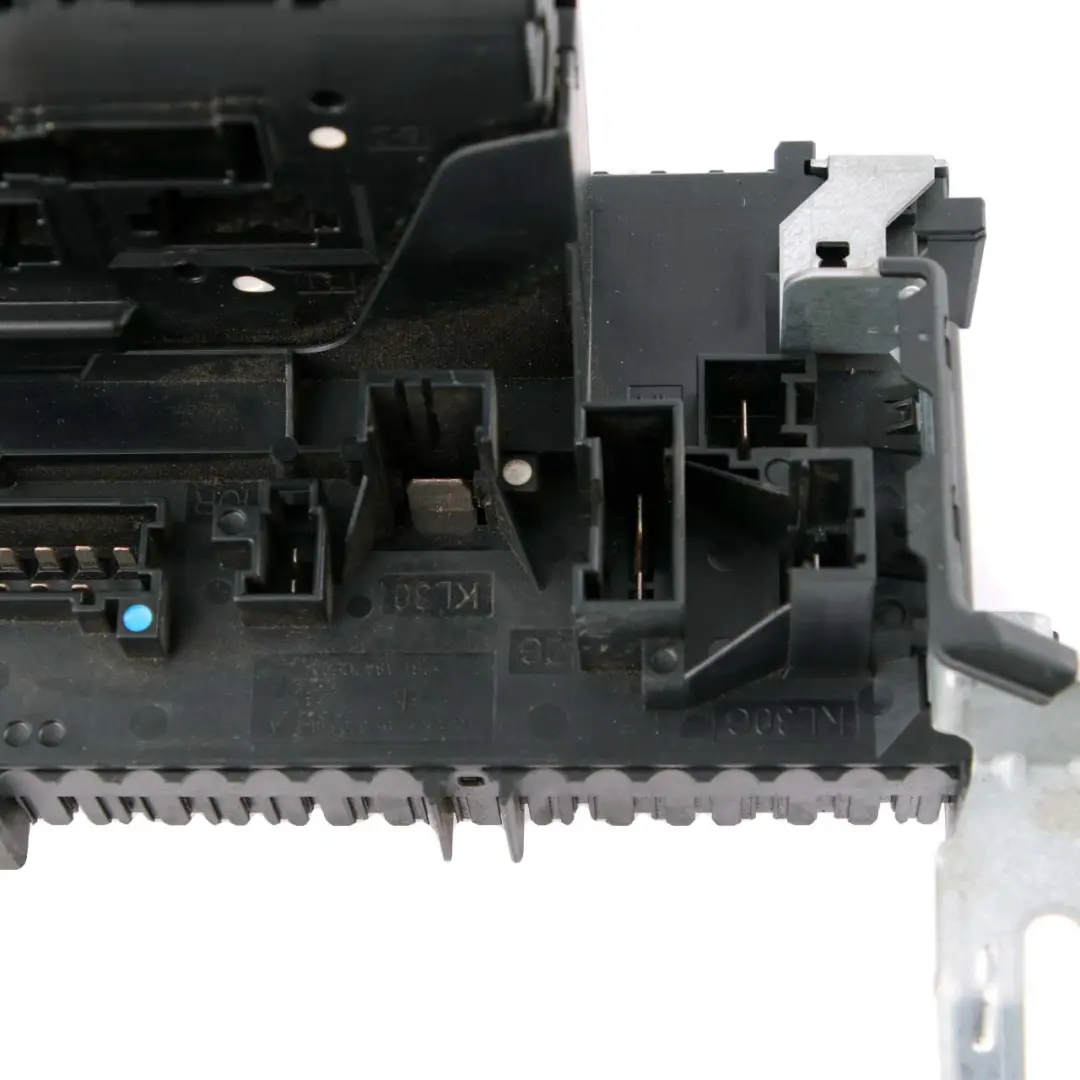 Fuse Box Mercedes W212 Rear Relay Control Unit Electric Module SAM to with Part number A2129060005 Fuse Box Mercedes W212 Rear Relay Control Unit Electric Module SAM - SKU A2129060005 - Part number A2129060005