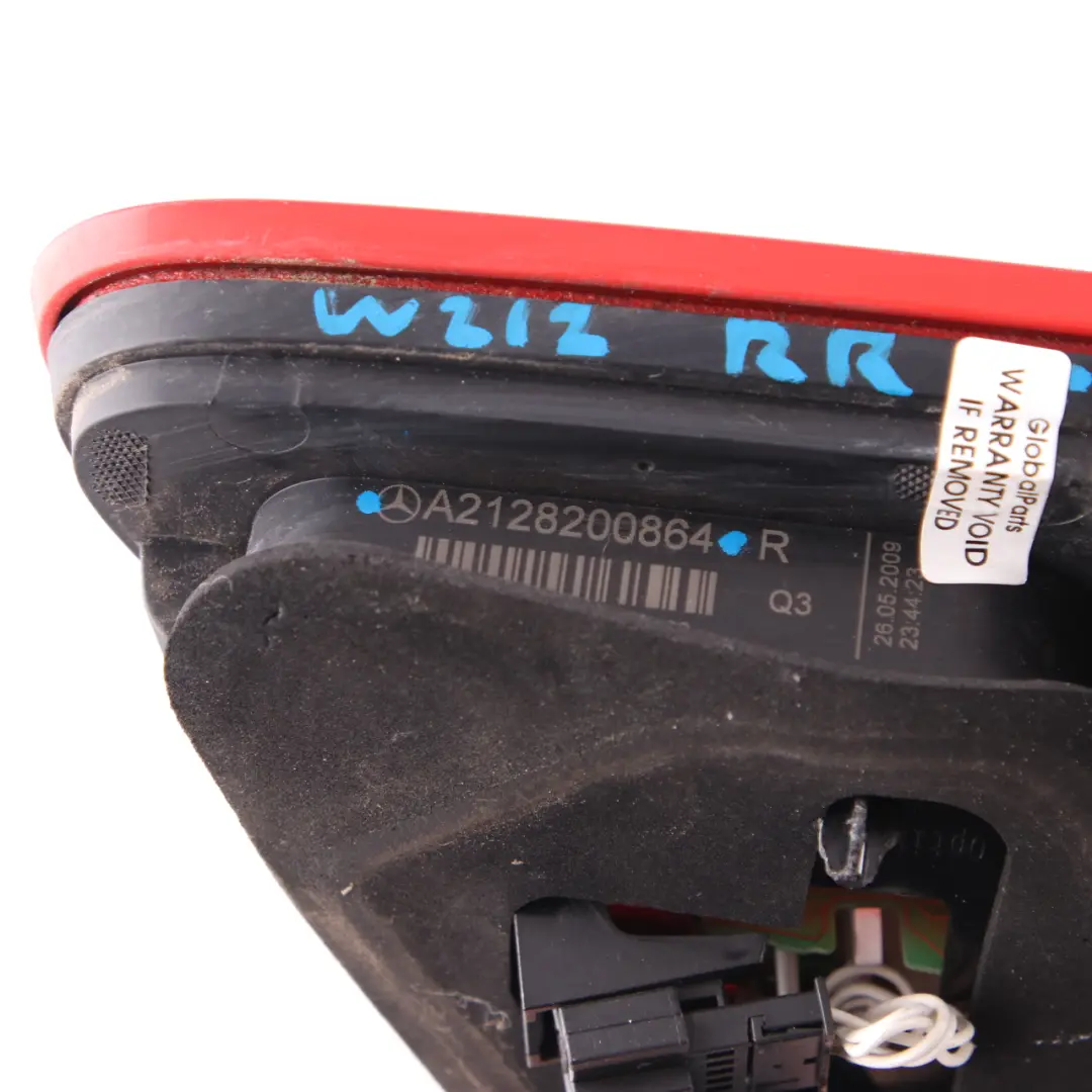 Lampa Prawy Tył Prawa Tylna do Mercedes W212 o numerze A2129060258 Mercedes W212 Lampa Prawy Tył Prawa Tylna - SKU A2129060258 - Numer Części A2129060258