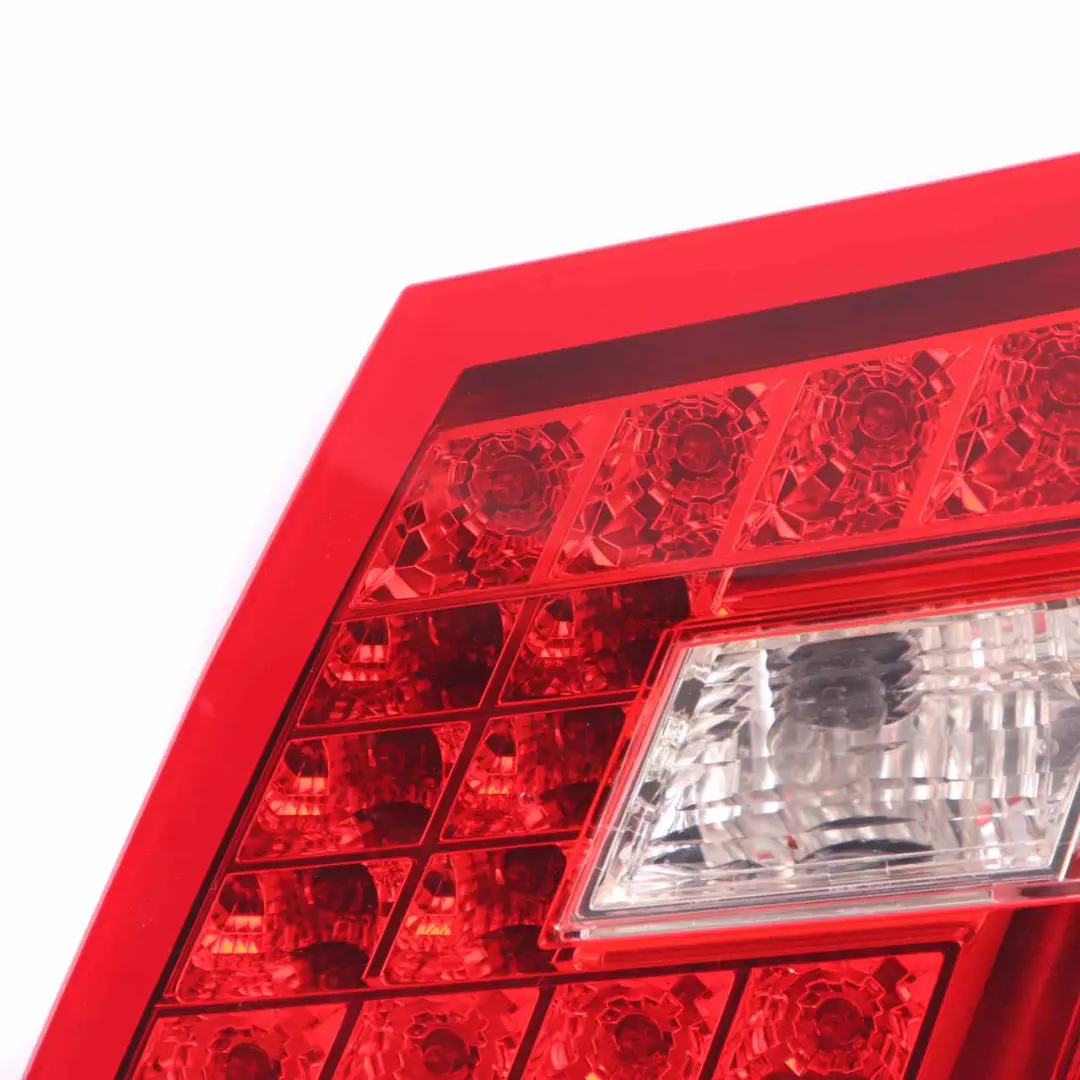 Lamp Mercedes W212 Saloon Right O/S Trunk Lid Tailgate Boot to Rear with Part number A2129060258 Rear Lamp Mercedes W212 Saloon Right O/S Trunk Lid Tailgate Boot - SKU A2129060258 - Part number A2129060258