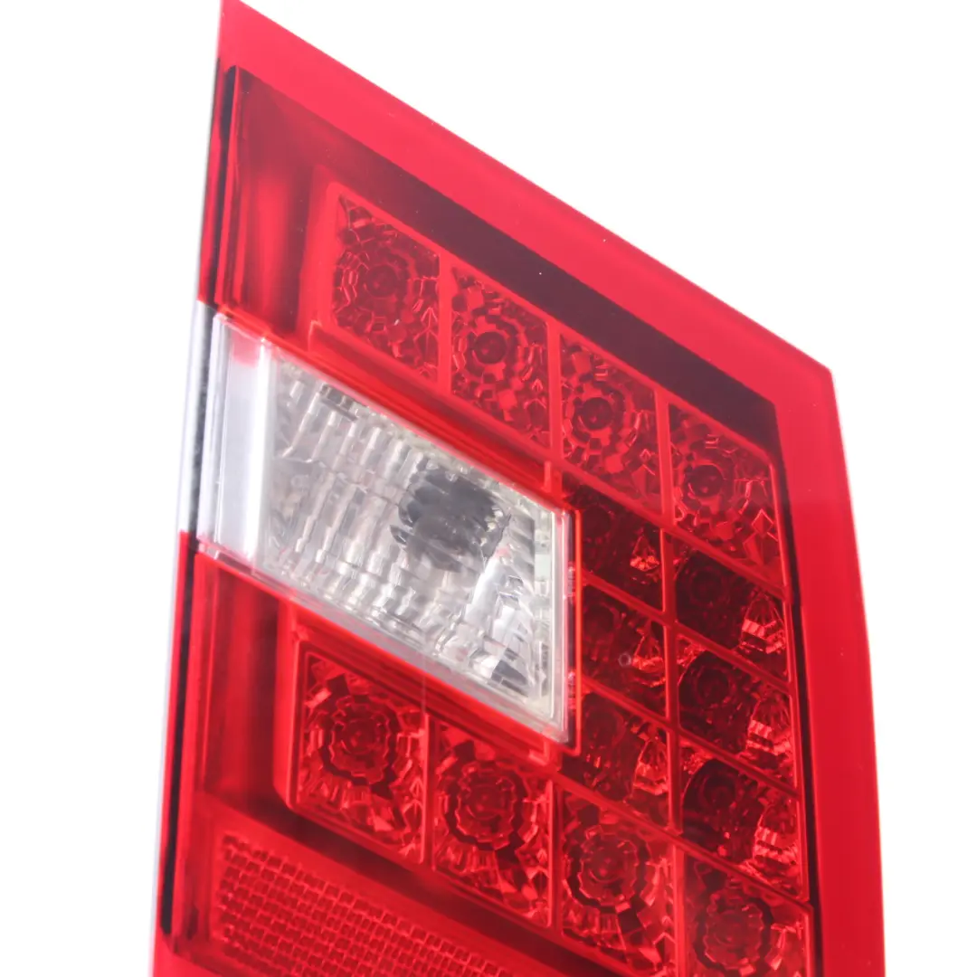 Lampa Klapy Bagażnika Lewa Tylna Lewy Tył do Mercedes W212 o numerze A2129060358 Mercedes W212 Lampa Klapy Bagażnika Lewa Tylna Lewy Tył - SKU A2129060358 - Numer Części A2129060358