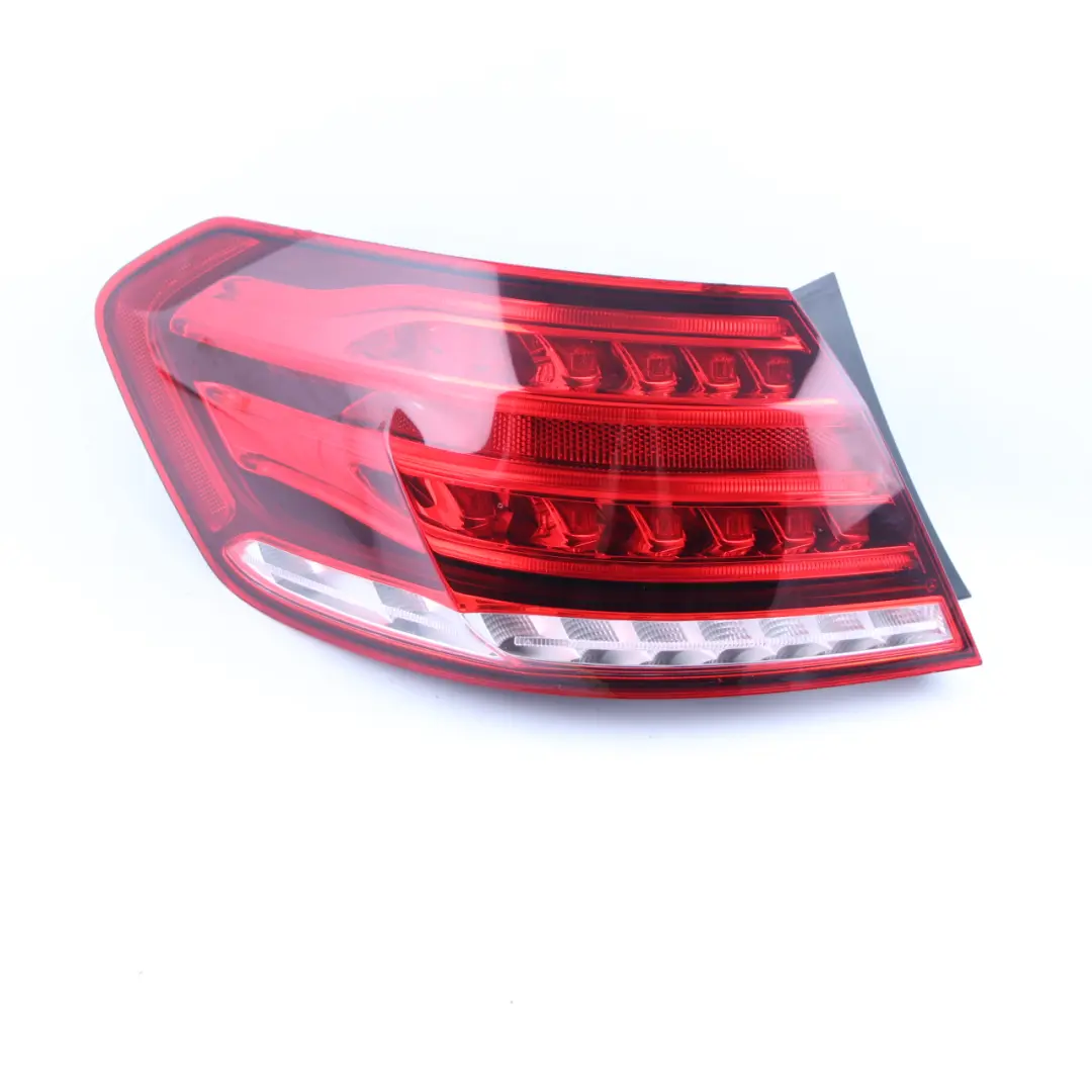 Licht Lampe Seitenwand hinten links für Mercedes W212 mit Teilenummer A2129060703 Mercedes W212 Licht Lampe Seitenwand hinten links - SKU A2129060703 - Teilenummer A2129060703