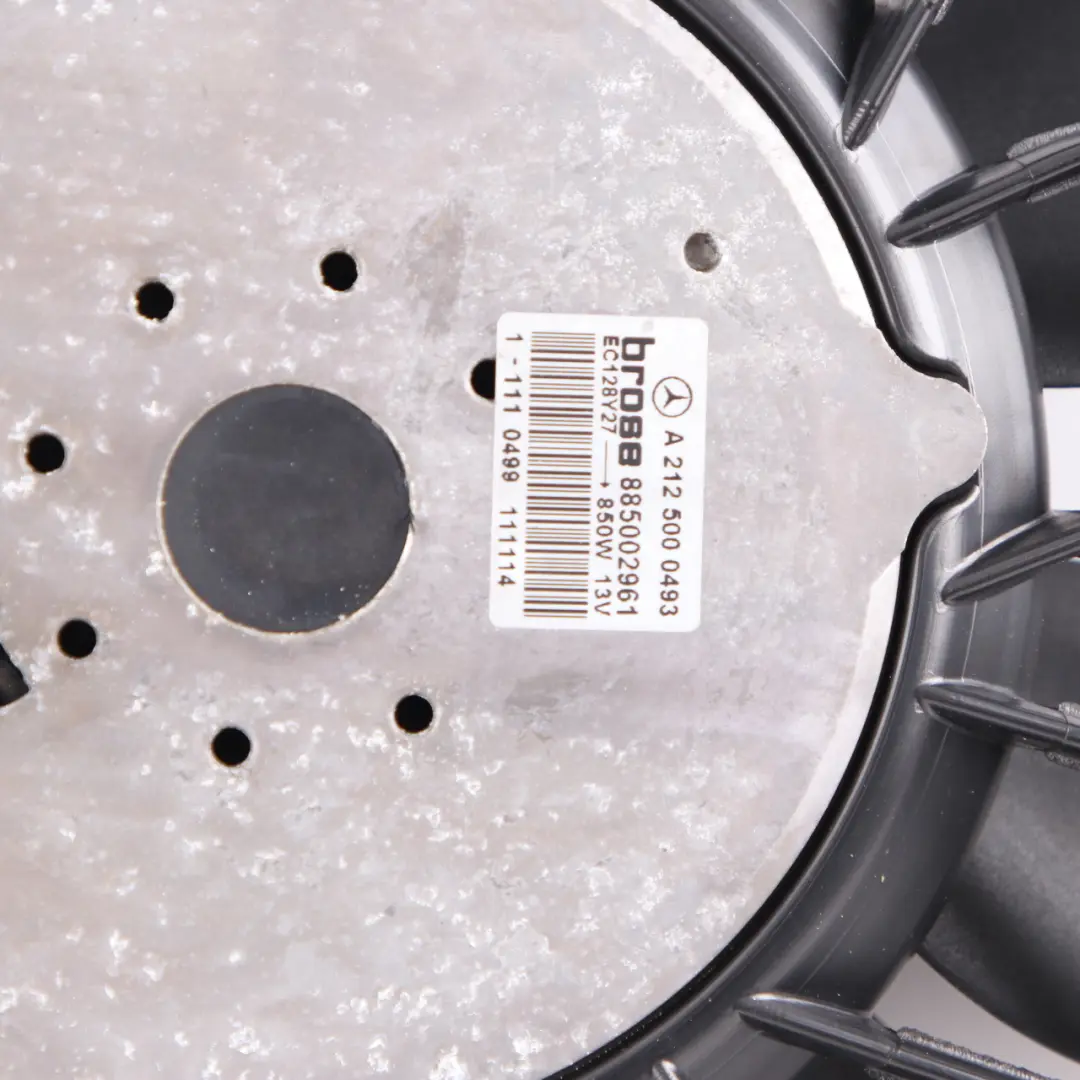 Radiador Motor Ventilador Carcasa 850W para Mercedes W204 W212 con número de pieza A2129061002 Mercedes W204 W212 Radiador Motor Ventilador Carcasa 850W - SKU A2129061002 - Número de pieza A2129061002