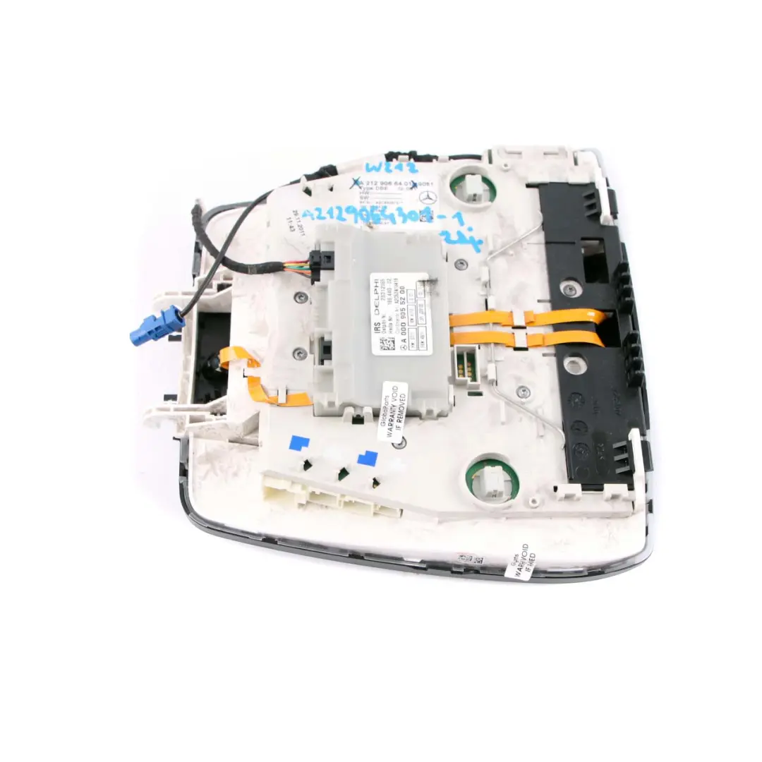 Luce interna tetto Lampada lettura anteriore Nero per Mercedes W212 con numero di parte A2129064301 Mercedes W212 Luce interna tetto Lampada lettura anteriore Nero - SKU A2129064301-1 - Numero di parte A2129064301