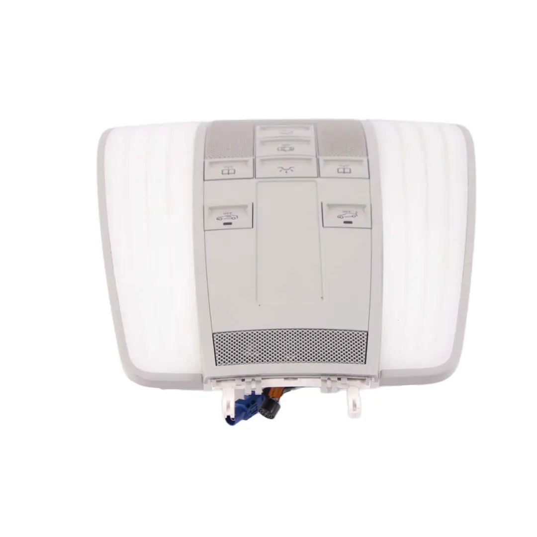 Lampka Kabiny Podsufitki Przód Szara do Mercedes W212 o numerze A2129064301 Mercedes W212 Lampka Kabiny Podsufitki Przód Szara - SKU A2129064301 - Numer Części A2129064301