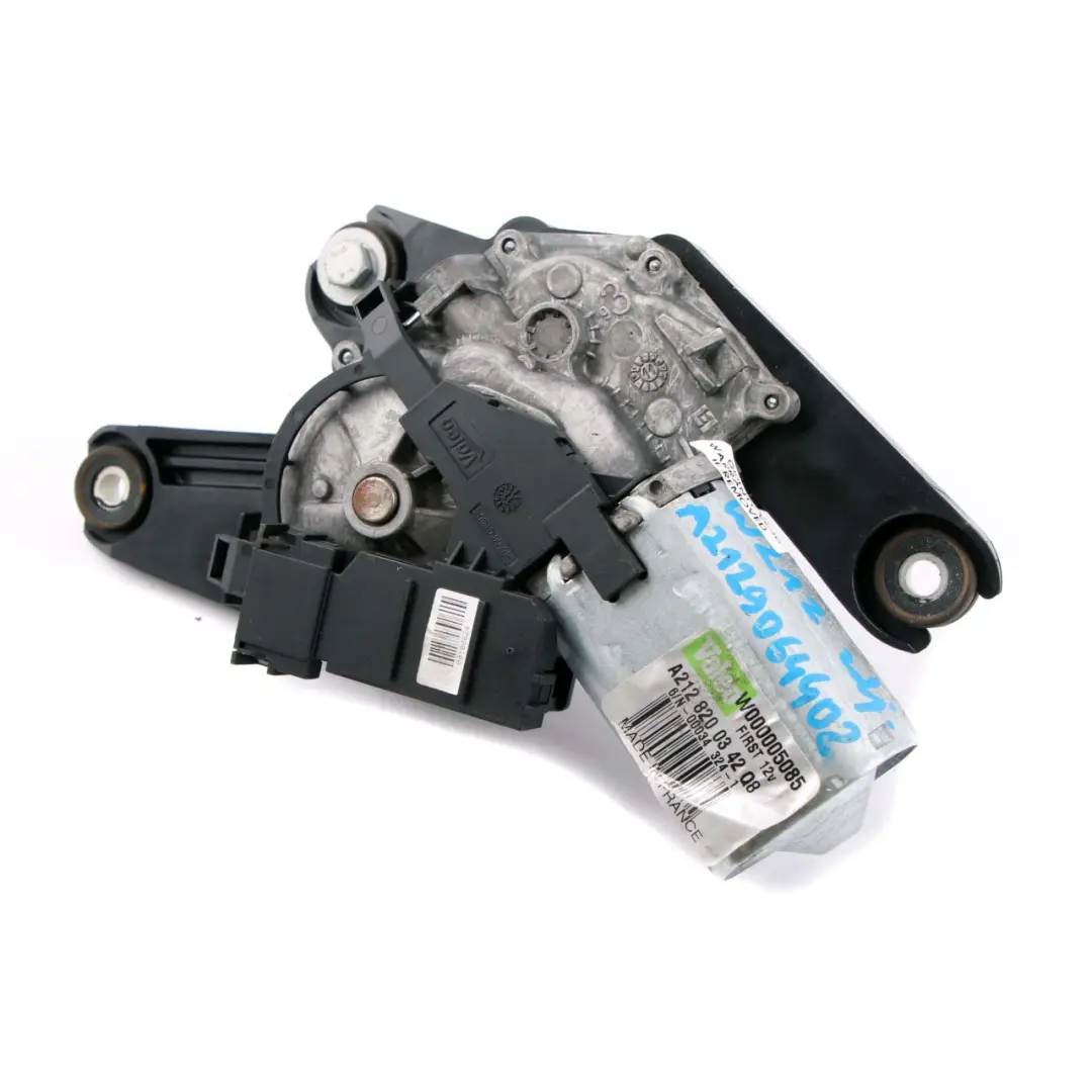 Wiper Motor Panel Window Tailgate to Mercedes W212 Rear with Part number A2129064402 Mercedes W212 Rear Wiper Motor Panel Window Tailgate - SKU A2129064402 - Part number A2129064402